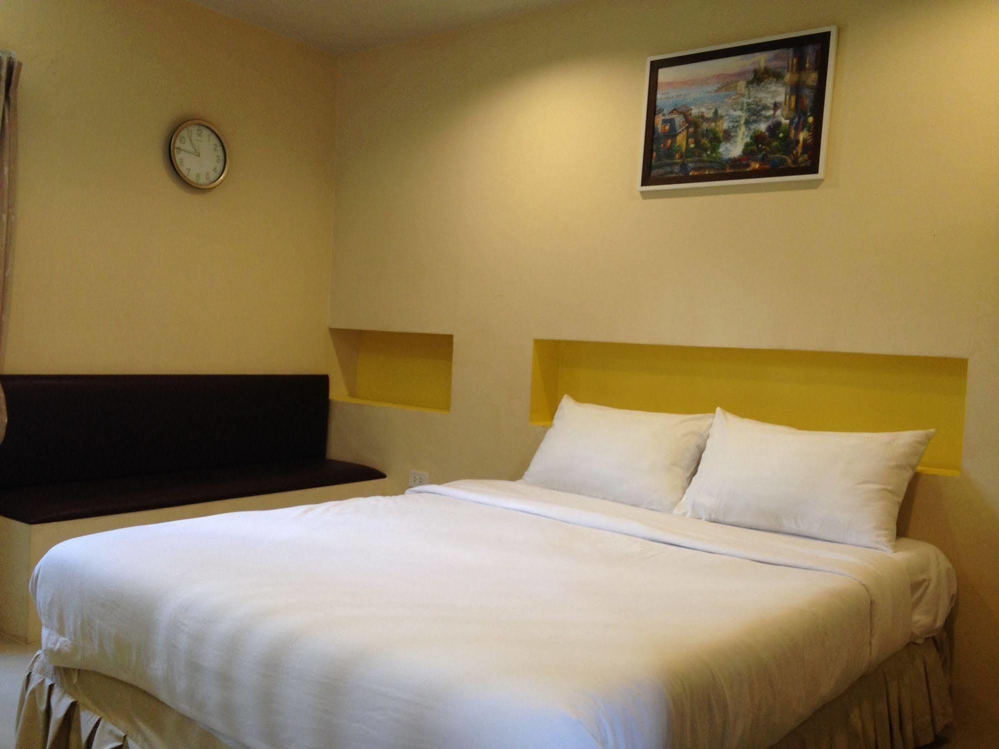 C2 Residence Lampang Eksteriør billede